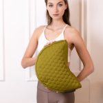 PRANA Bombay Plus Tönkölyhéj félhold  meditációs jógapárna - Olive green