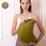 PRANA Bombay Tönkölyhéj félhold  meditációs jógapárna - Olive green